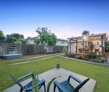 3 Bedroom house, 450 metres from Sutton's Beach. CONTACT JULIE SYKE... - Photo 3