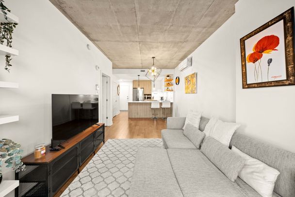 7275Z Rue d'Abancourt, #609 - Photo 1