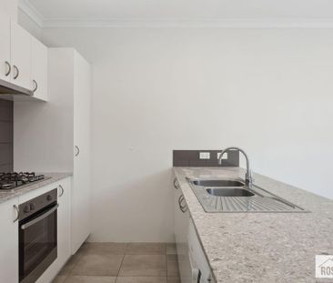 Easy Living! - Photo 2