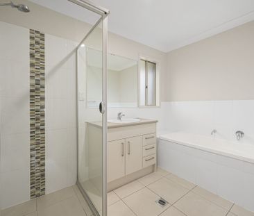 Spacious waterside living in Trinity Point Estate - Photo 6