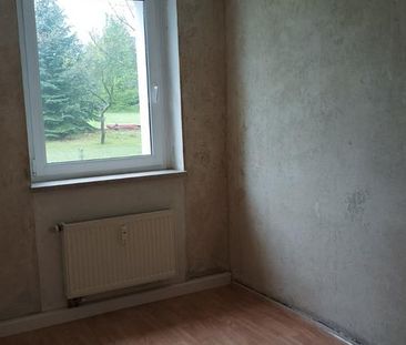 3 Raum Wohnung 1.OG links mit Dusche - Foto 1