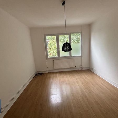 Location Appartement 3 pièces 63m² LILLE 59000 - Photo 3