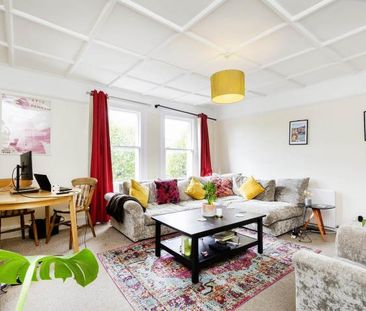 Modern Apartment - Photo 1