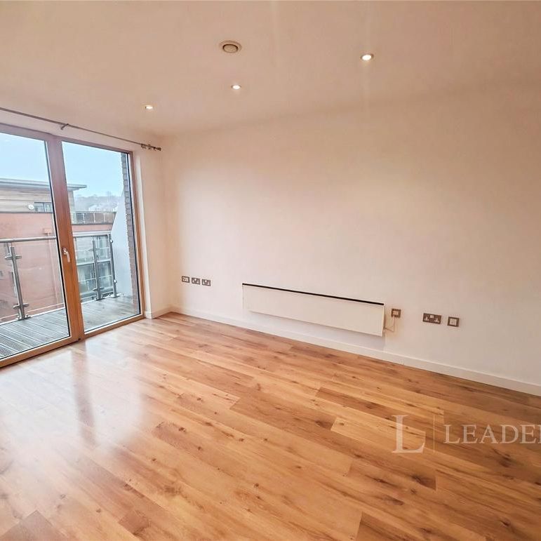 2 bedroom flat to rent - Photo 1