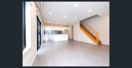 1/43 SNELL GROVE, OAK PARK - Photo 2