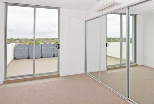 Strathfield - Photo 1