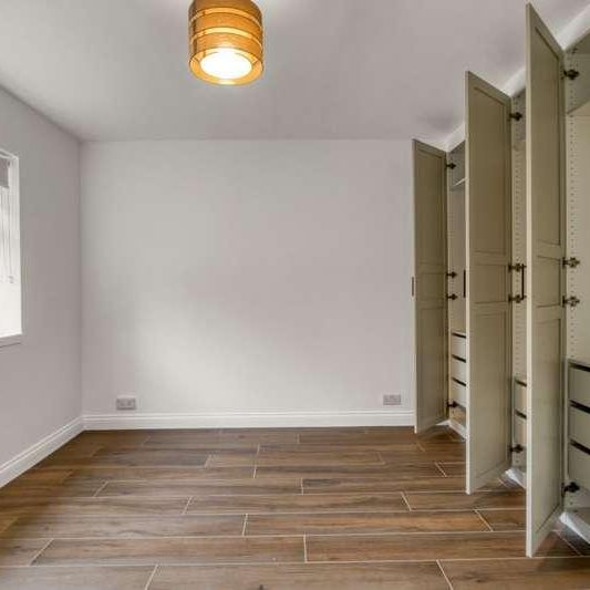 Claire Court, West Finchley, N12 - Photo 1