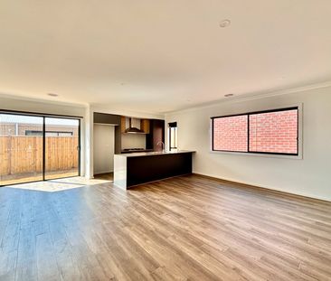 Stylish Family Home! - Photo 6