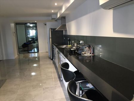 East Perth - Photo 5