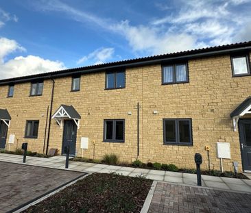 Nunney Close, Patterdown, CHIPPENHAM - Photo 4