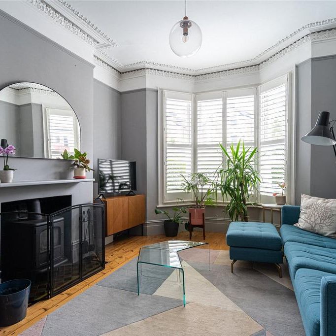 4 bedroom terraced house to rent - Photo 1