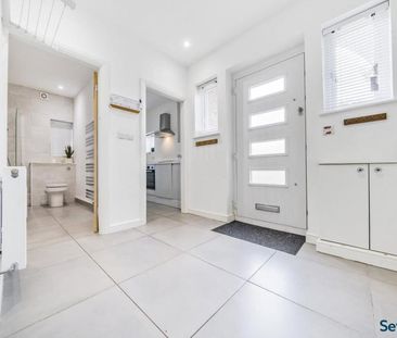 2 bedroom maisonette to rent - Photo 3