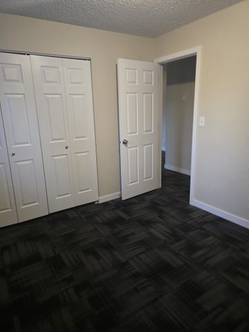 Modern 1 Bedroom Apartment Downtown Available Now - Photo 4