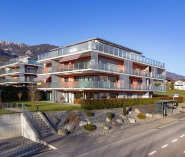 Top modern living with garden seating and field view! - Foto 5