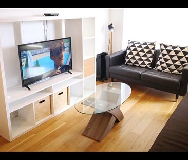 1 Bed Flat, High St, M4 - Photo 1