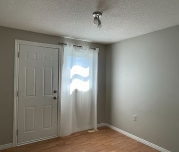 For Lease - 53 Garibaldi Drive Unit# Main, Barrie, Ontario - Photo 6