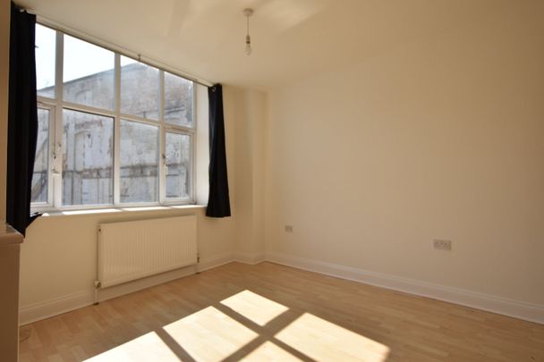 1 Bed Flat, T L House, LU1 - Photo 1