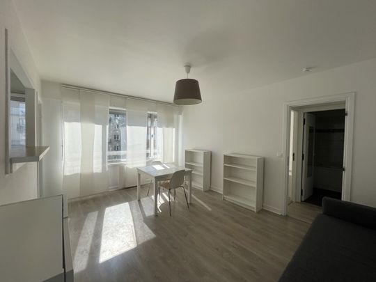 Location Appartement 2 pièces 41m² LILLE 59000 - Photo 1