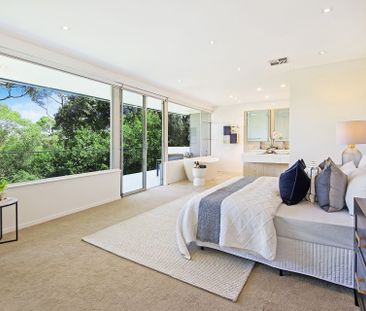 Exceptional Family Entertainer in a Picture-Perfect Setting - Photo 5