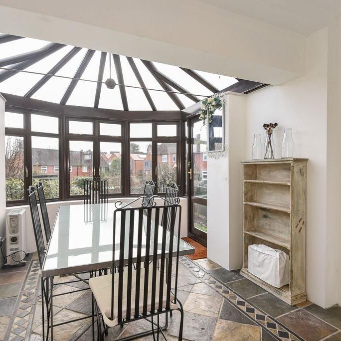 4 bedroom semi-detached house to rent - Photo 1