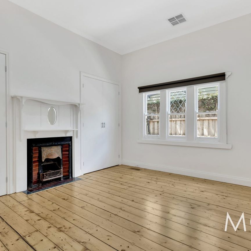 24 Roseberry Avenue, Preston, Vic 3072 - Photo 1