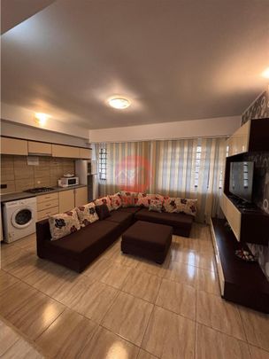 Vila Impecabila Mamaia-Sat, 6 Camere cu Baie Proprie + Apartament - Photo 1
