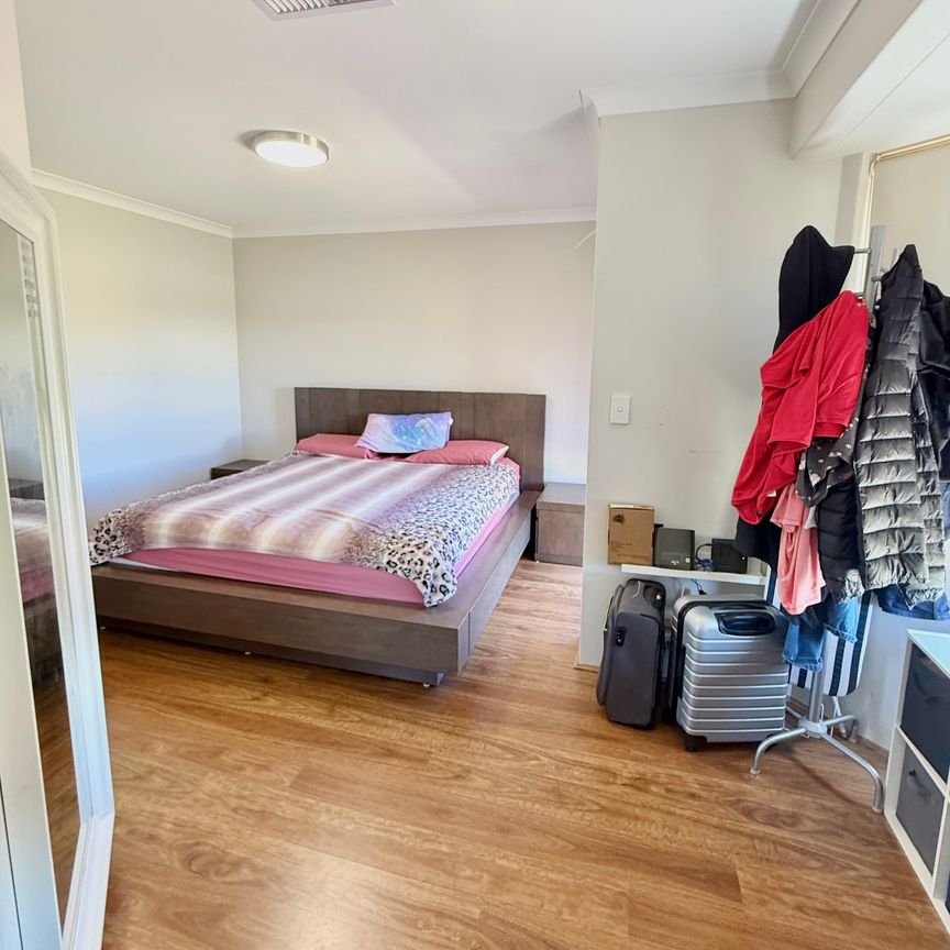 6 Carterton Place, Padbury WA 6025 - House For Rent | Domain - Photo 1