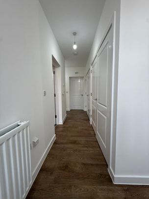 2 Bed Flat, Edwin House, E13 - Photo 1