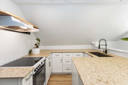 For Lease - 7 Cummings Avenue Unit# Upper, London North, Ontario - Photo 2