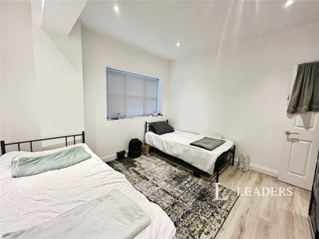 2 bedroom apartment to rent Cornwalls Meadow, Buckingham, Buckinghamshire, MK18 - Photo 3