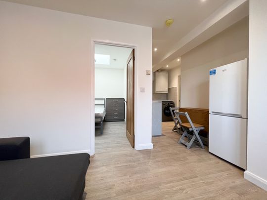 David House, Fanny street, Cathays - Photo 1