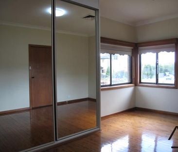 Spacious Brick Family Home with Generous Living in Greenacre - Photo 2