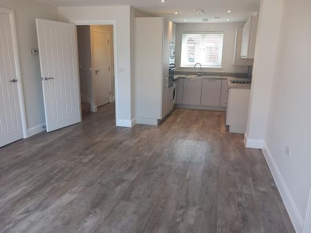 3 bedroom end of terrace house to rent - Photo 5