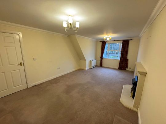 London Road, Camberley, Surrey, GU15 - Photo 1