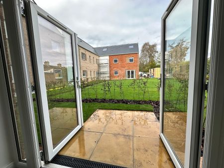 Swain Court, Peterborough, Oundle Road - Photo 3