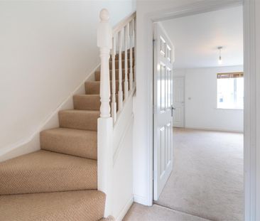 3 bed end of terrace house to rent in Iveston Avenue, Great Park, NE13 - Photo 2