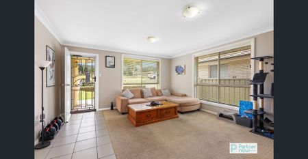 Modern Four-Bedroom Family Home in Oxley Vale - Photo 4