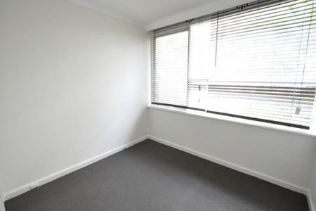 Unit 12/425 Toorak Road, - Photo 2