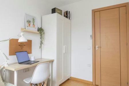 Calle Santa Eva, Madrid, Community of Madrid 28021 - Photo 2