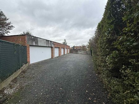 Ruime garage met afstandsbediening. - Photo 5