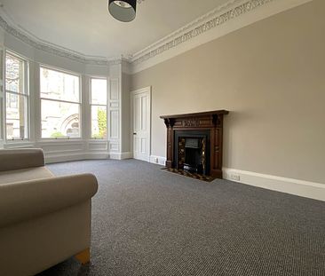 2 bed Flat to rent - Photo 2