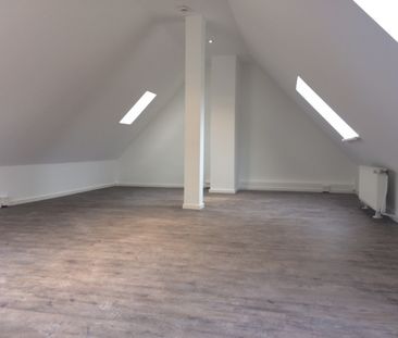 ++ Sanierte Maisonette-Wohnung + 2 1/2 Zimmer + Einbauküche + Dusch... - Foto 1