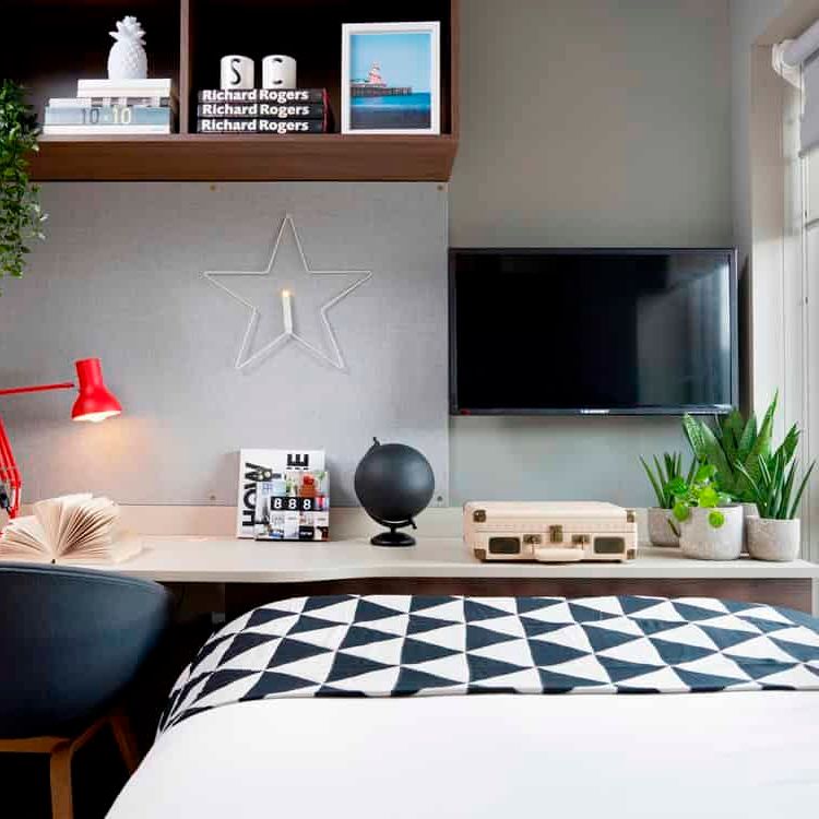 Goddard Apartment (2 bedroom large) - Photo 1