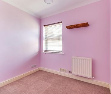 3 bedroom terraced house to rent - Photo 5