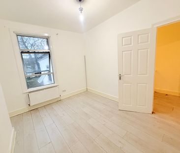 Four bedroom house ideal for working families - Photo 3