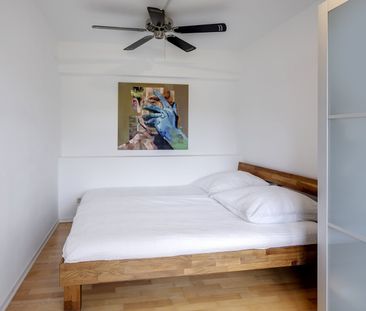 2-room apartment with designer furniture for rent - Photo 4