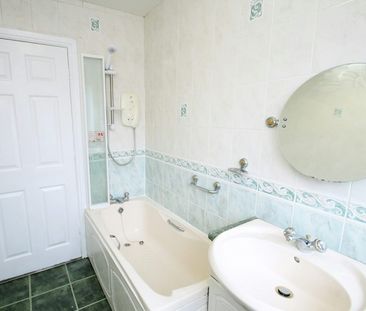 Town house to rent on - Photo 3