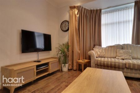 3 bedroom terraced house to rent - Photo 3