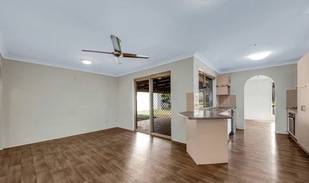 LOW MAINTENANCE LIVING IN NEW AUCKLAND - Photo 2