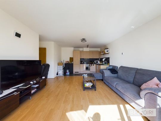 2 bedroom flat to rent - Photo 1